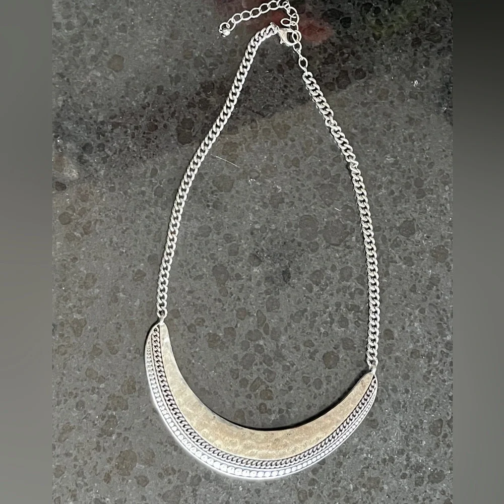 Statement necklace - Picture 2 of 3